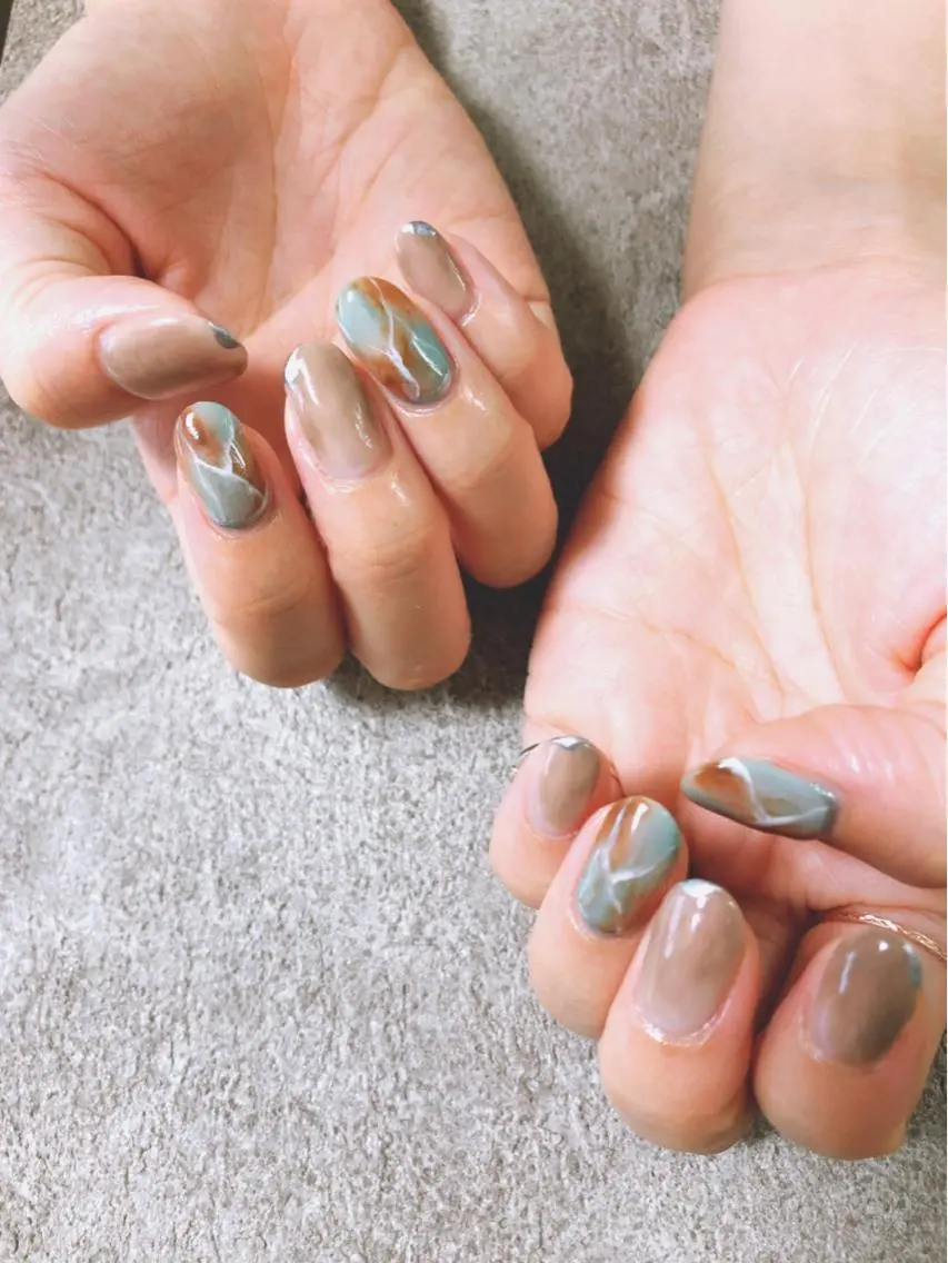 ネイル ブルー ブラウン 夏ネイル kiki nail &brow二子玉川のネイルデザイン