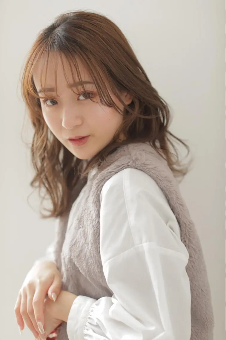 ミディアム カラー ヘアアレンジ アディクシーカラー アッシュ 黒髪 ブルーカラー ブルーブラック カット ヘアカラー トリートメント 【暗め透明感カラー】 【インナー】小島良太のヘアスタイル