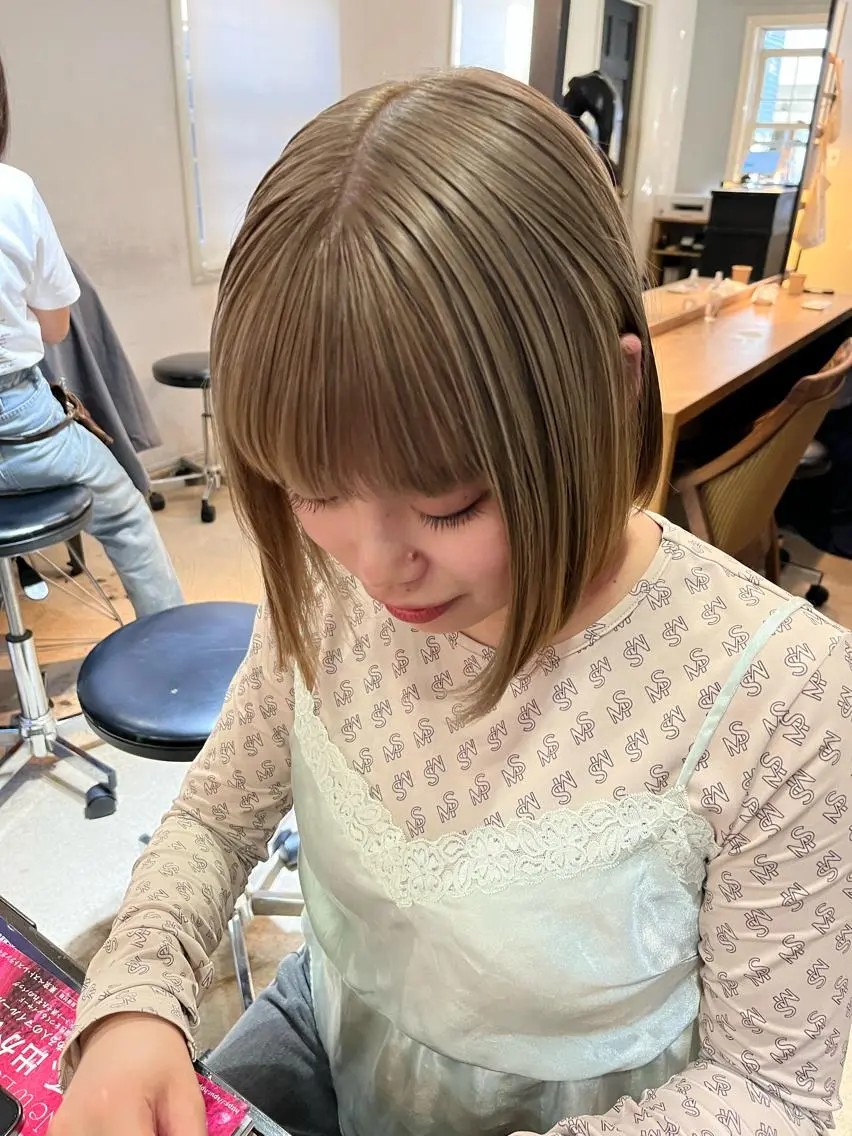 ショート カラー eri kinjoのヘアスタイル
