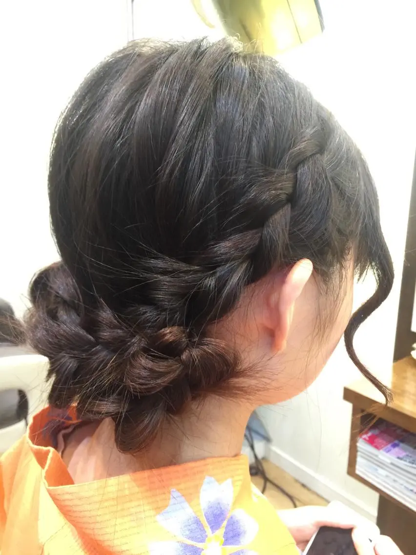 セミロング ヘアアレンジ 浴衣 松岡 辰弥のヘアスタイル