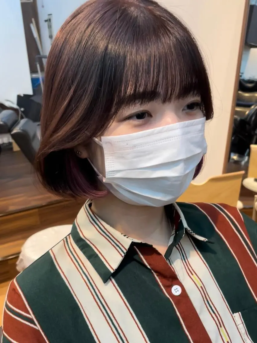 ショート カラー ブラウンカラー ピンクカラー ピンクブラウン ボブ 韓国風ヘア チヒョ🦋 韓国hair🇰🇷のヘアスタイル
