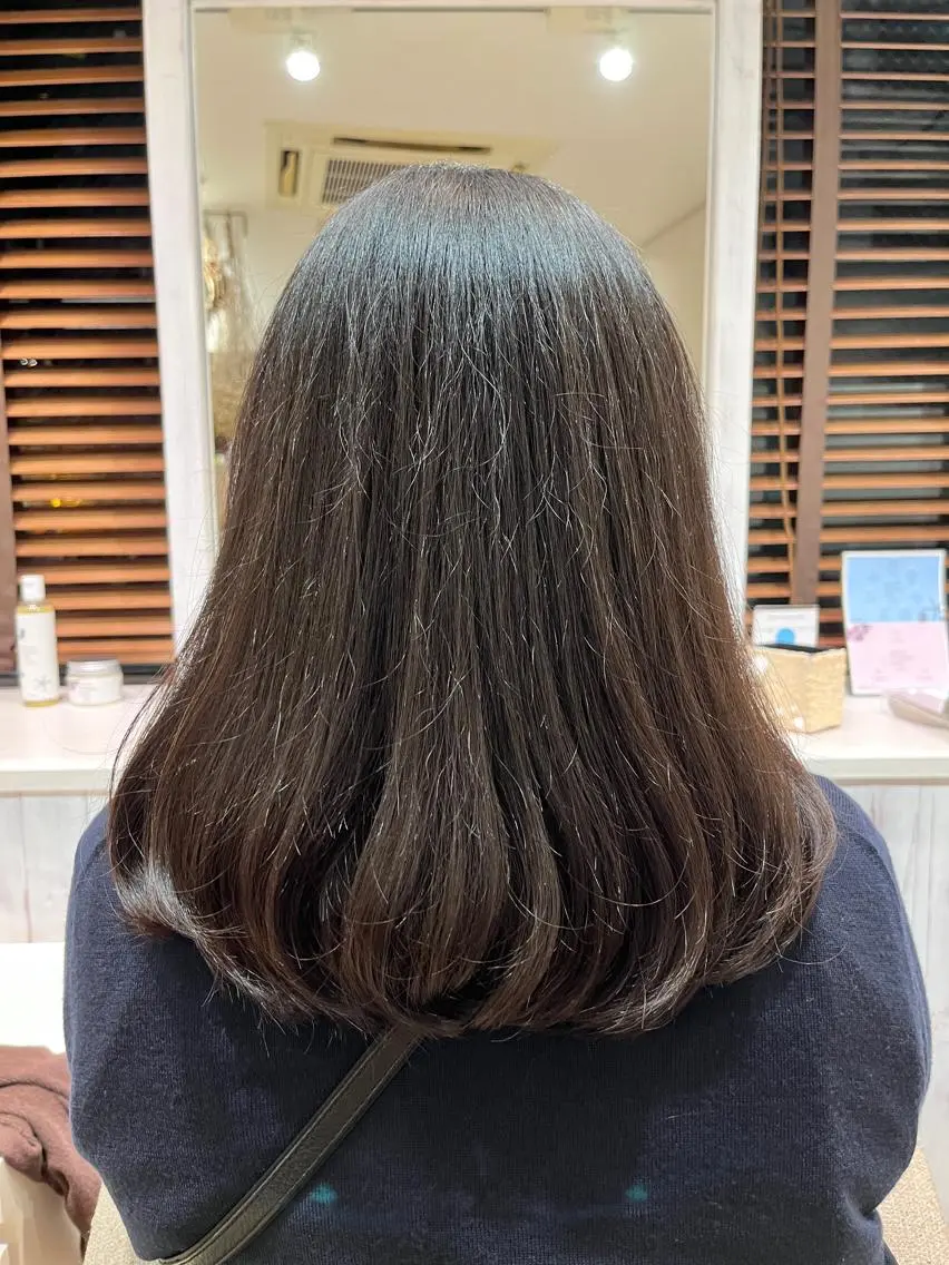 セミロング カラー レイヤーカット カット ヘアカラー トリートメント 美容室stadium 横田ジュンコのヘアスタイル