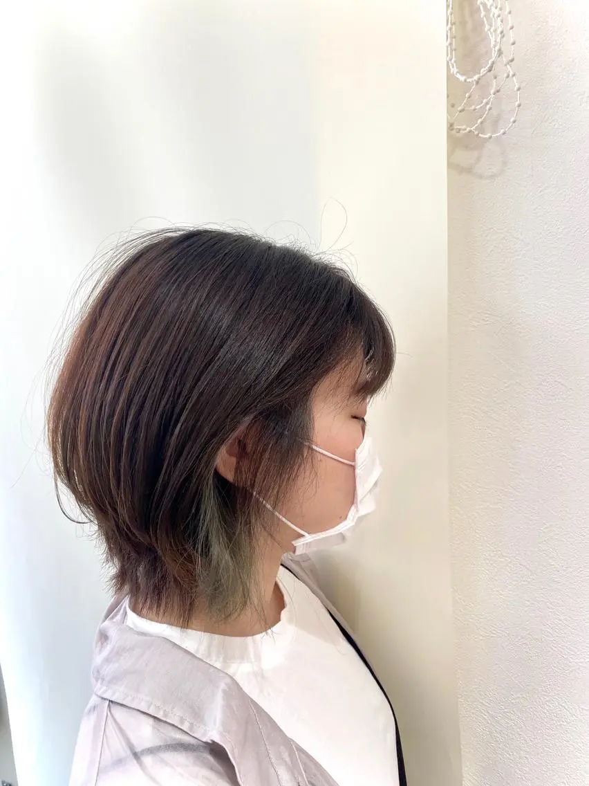 ショート カラー ダブルカラー イヤリングカラー インナーカラー レイヤーカット Kazu .Kのヘアスタイル