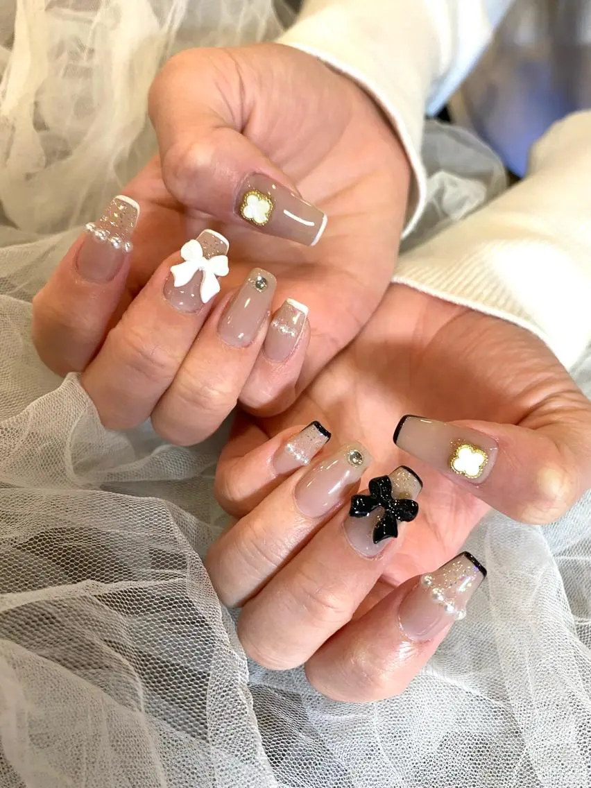 ネイル ワンホンネイル ハンドネイル Cleo伏見店🌿 Momokaのネイルデザイン