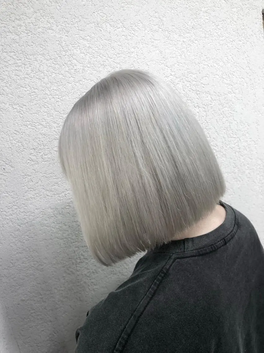 ショート ブリーチ/髪質改善 店長　板垣智大のヘアスタイル