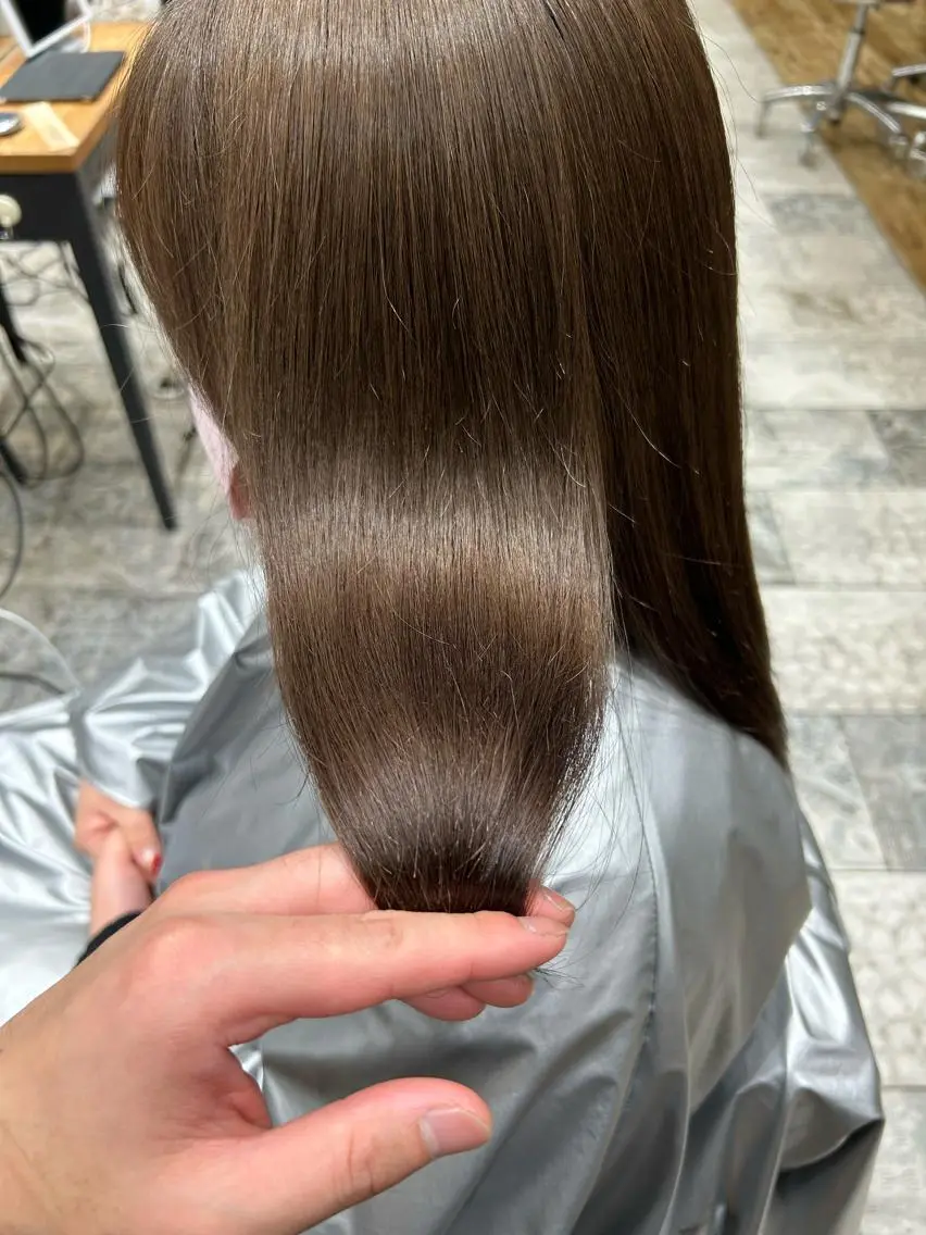 ロング カラー バレイヤージュ ブリーチ ケアブリーチ ダブルカラー ハイライトカラー カット ヘアカラー 縮毛矯正 トリートメント 銀座✨レイヤーカット 顔まわり/坂本亜裟海のヘアスタイル