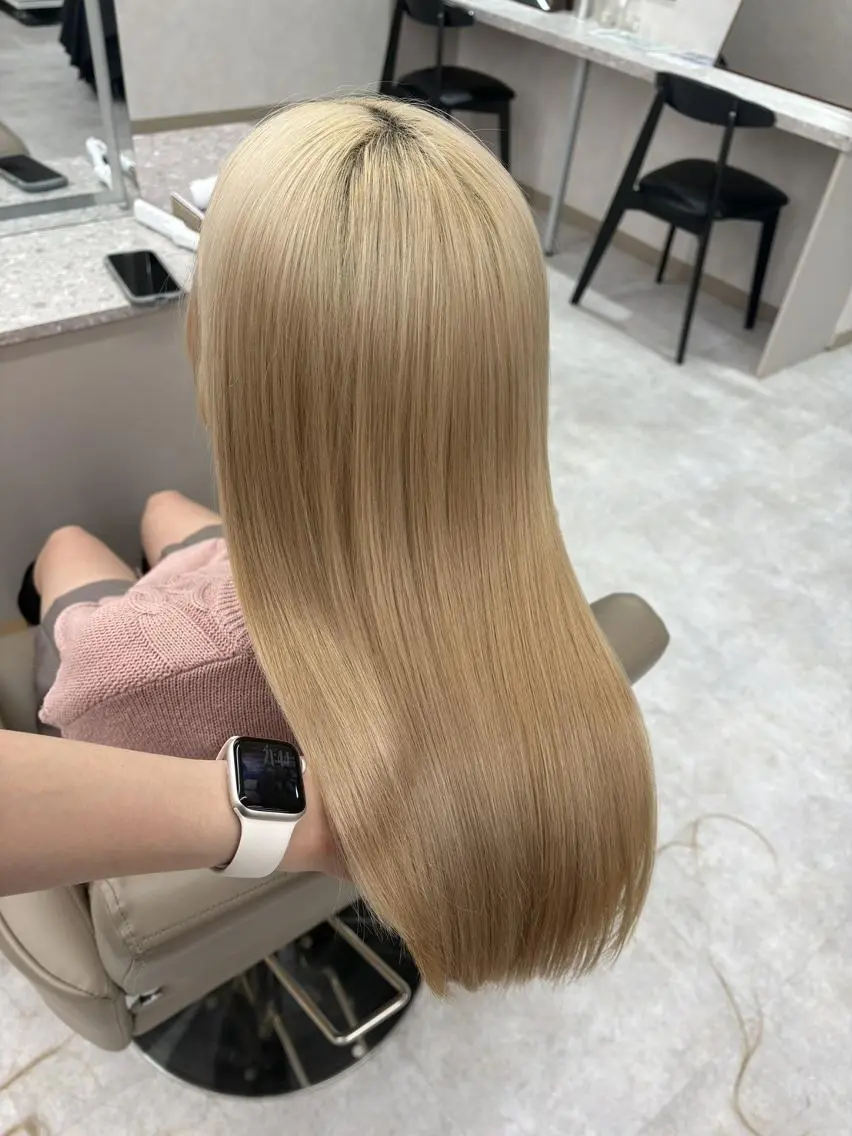 ロング カラー 透明感カラー ロング 🎀ダブルカラー🎀 ♡Kanon♡のヘアスタイル