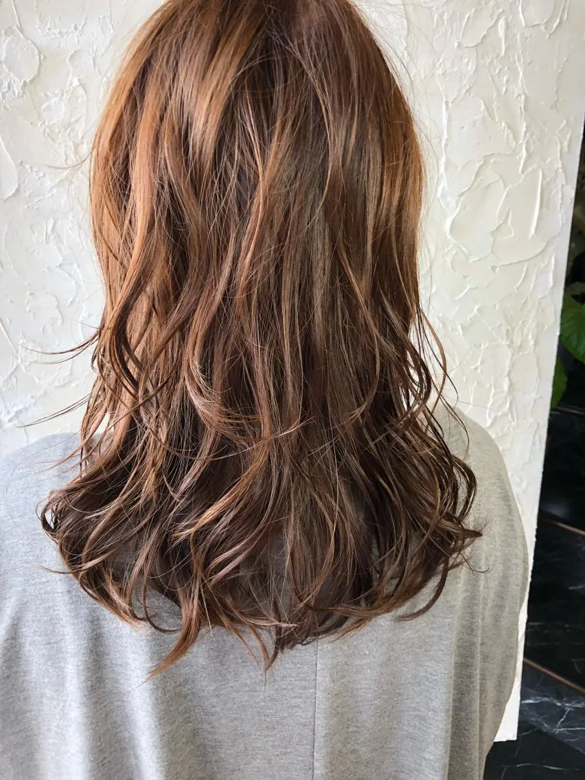 カラー 佐々岡 亮介のヘアスタイル