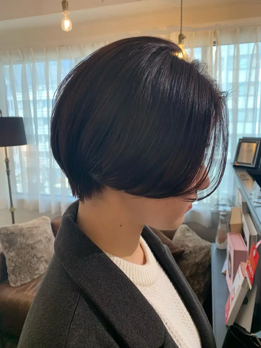 ショート カラー 安村 美奈のヘアスタイル
