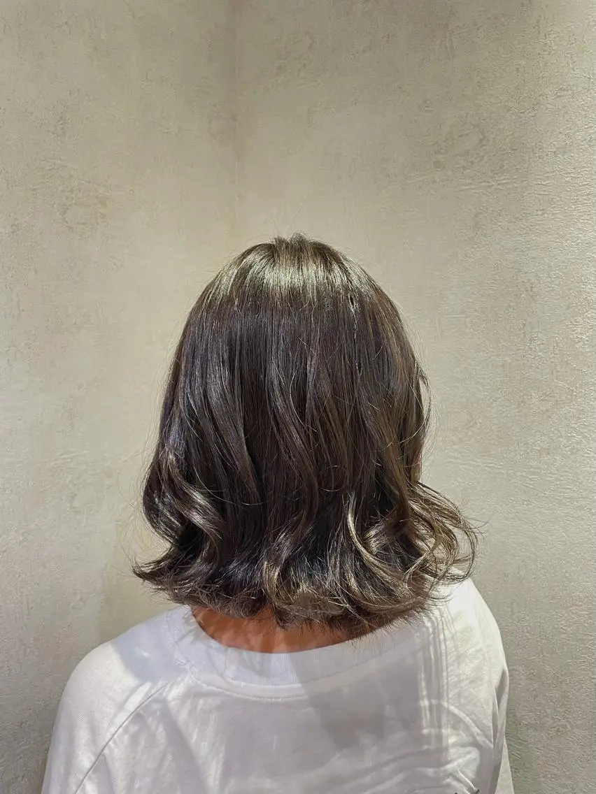 ショート カラー 透明感カラー オリーブカラー 池田 歩佳のヘアスタイル