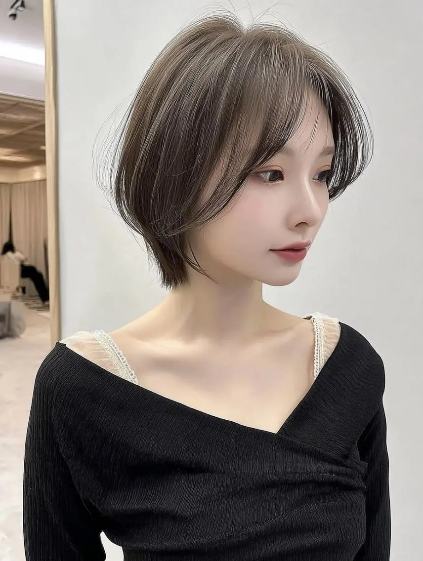 ショート ハイライト 青木 りおのヘアスタイル