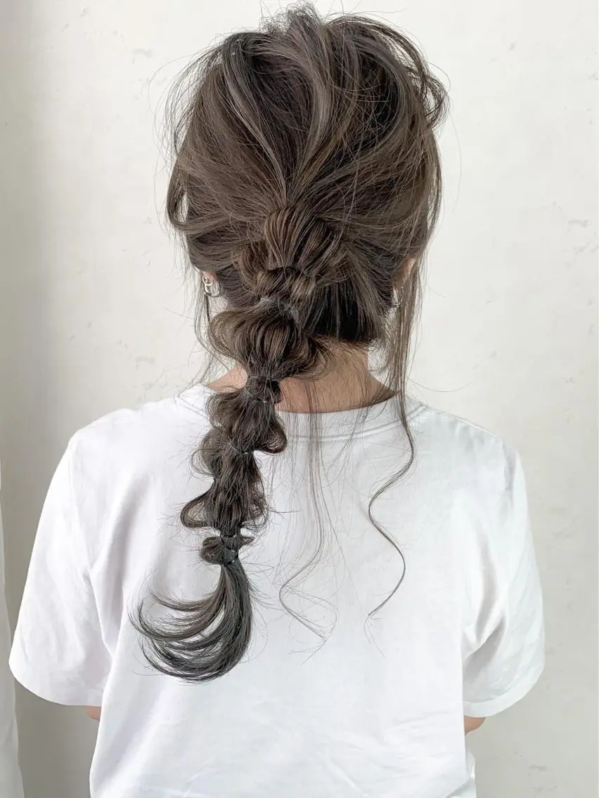 セミロング ヘアアレンジ Luxbe hakataのヘアスタイル