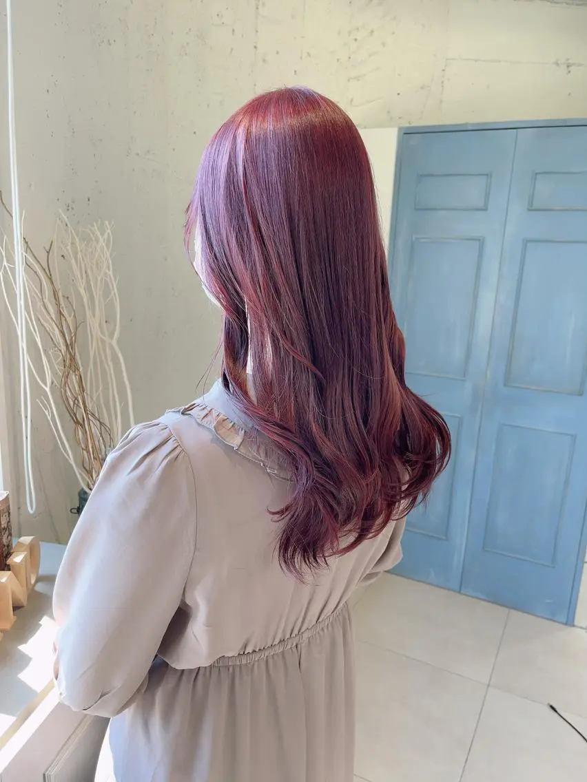 ロング カラー 透明感ハイトーン🦄 キラ🌈のヘアスタイル