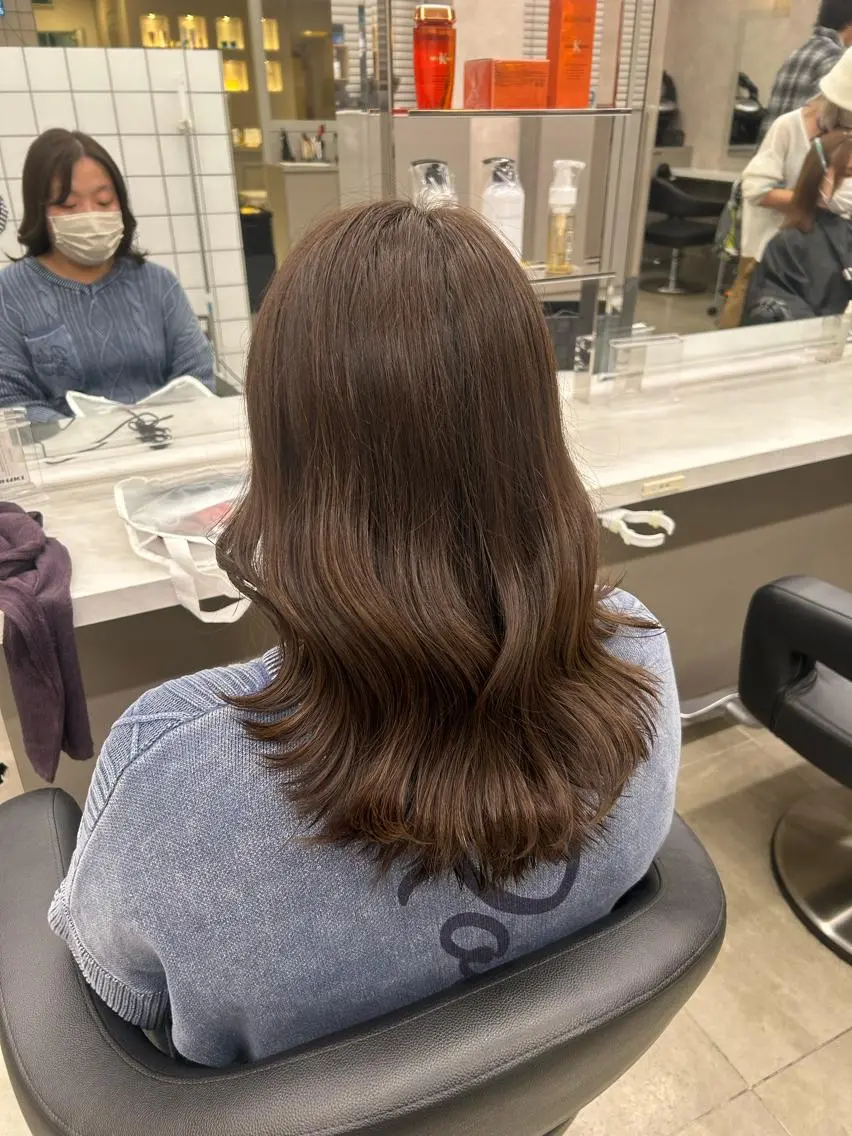 ミディアム カラー パーマ ヘアアレンジ メンズ キッズ ネイル マツエク・マツパ アイブロウ 🦋縮毛/韓国レイヤ ー/透明感カラー🦋のヘアスタイル