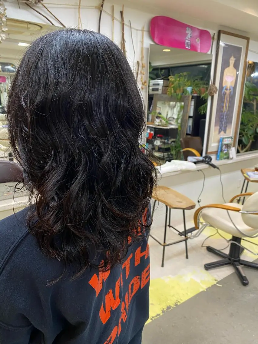 ミディアム レイヤーカット カット パーマ Moca 〰️のヘアスタイル
