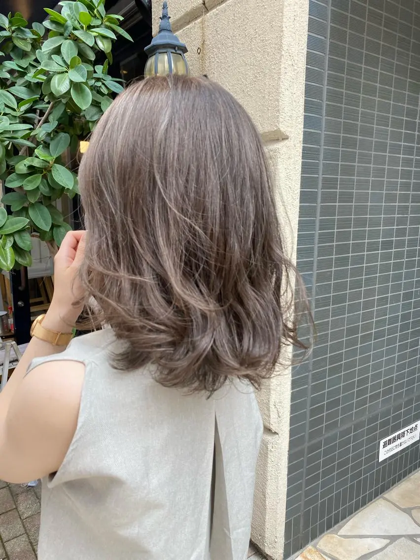 ミディアム カラー 中尾 綺のヘアスタイル