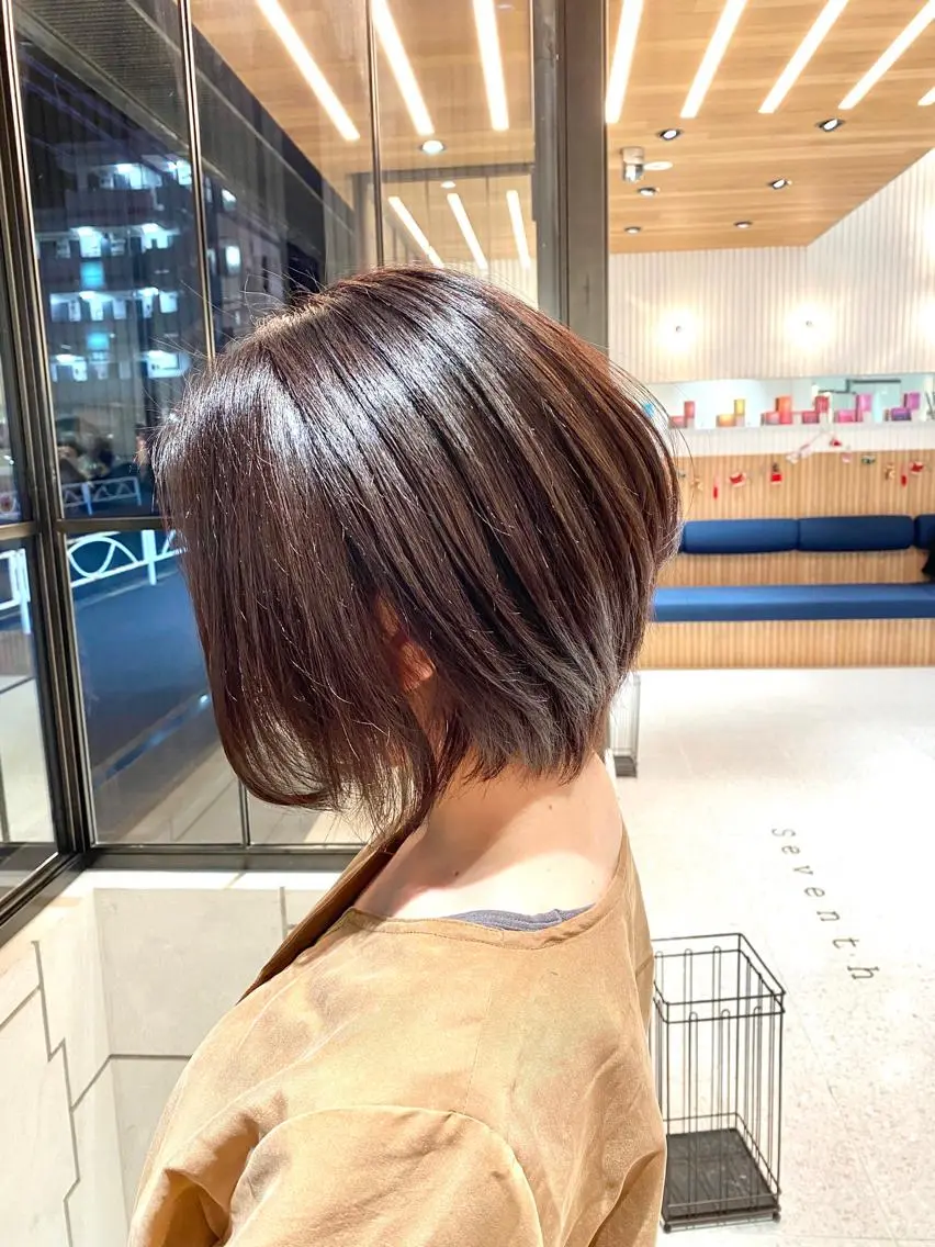 ショート カラー ベージュカラー イルミナカラー カット ヘアカラー トリートメント 谷合 貴志のヘアスタイル