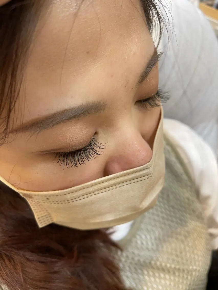 マツエク・マツパ カラーマツエク ユナ🌙 nailのネイルデザイン
