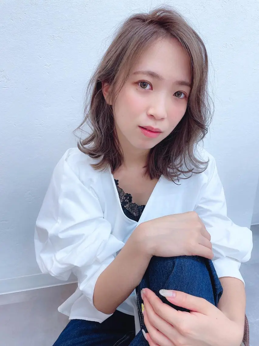 ミディアム カラー パーマ Luxbe hakataのヘアスタイル