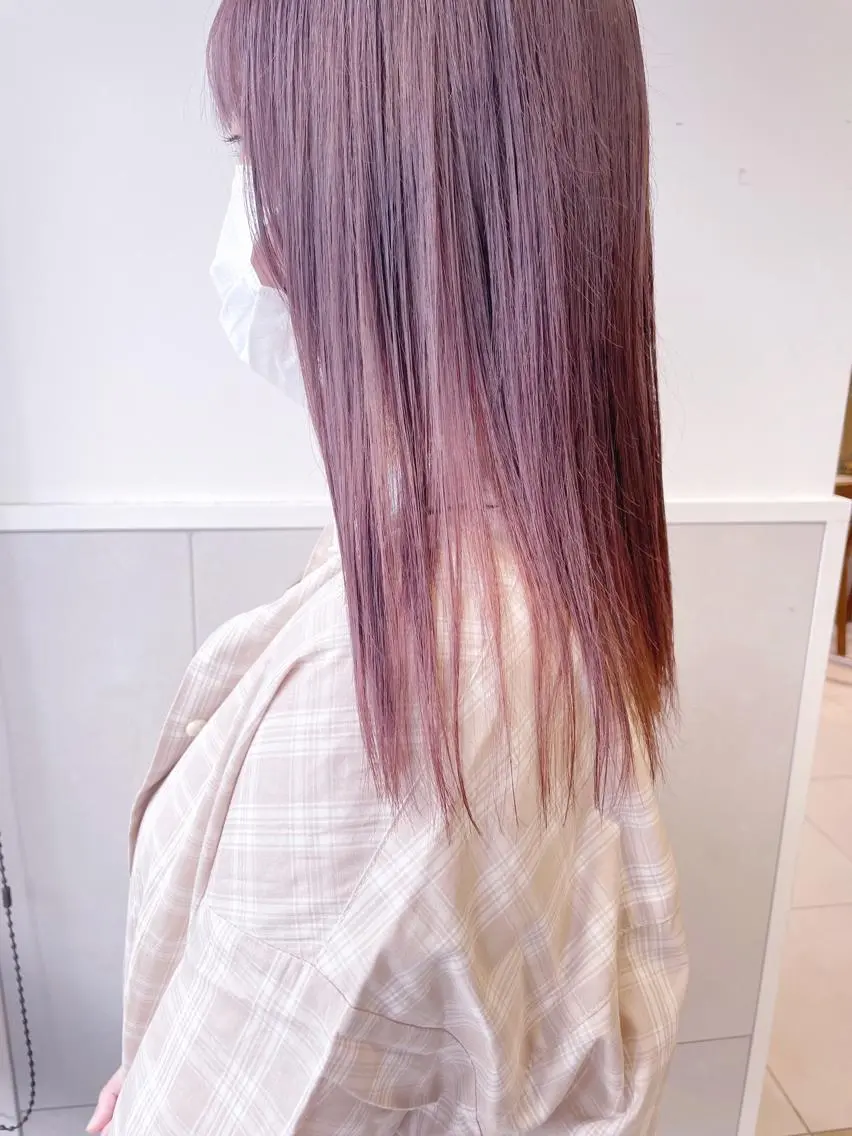 ミディアム カラー グレージュ ピンクカラー カット ヘアカラー 齋藤 咲のヘアスタイル