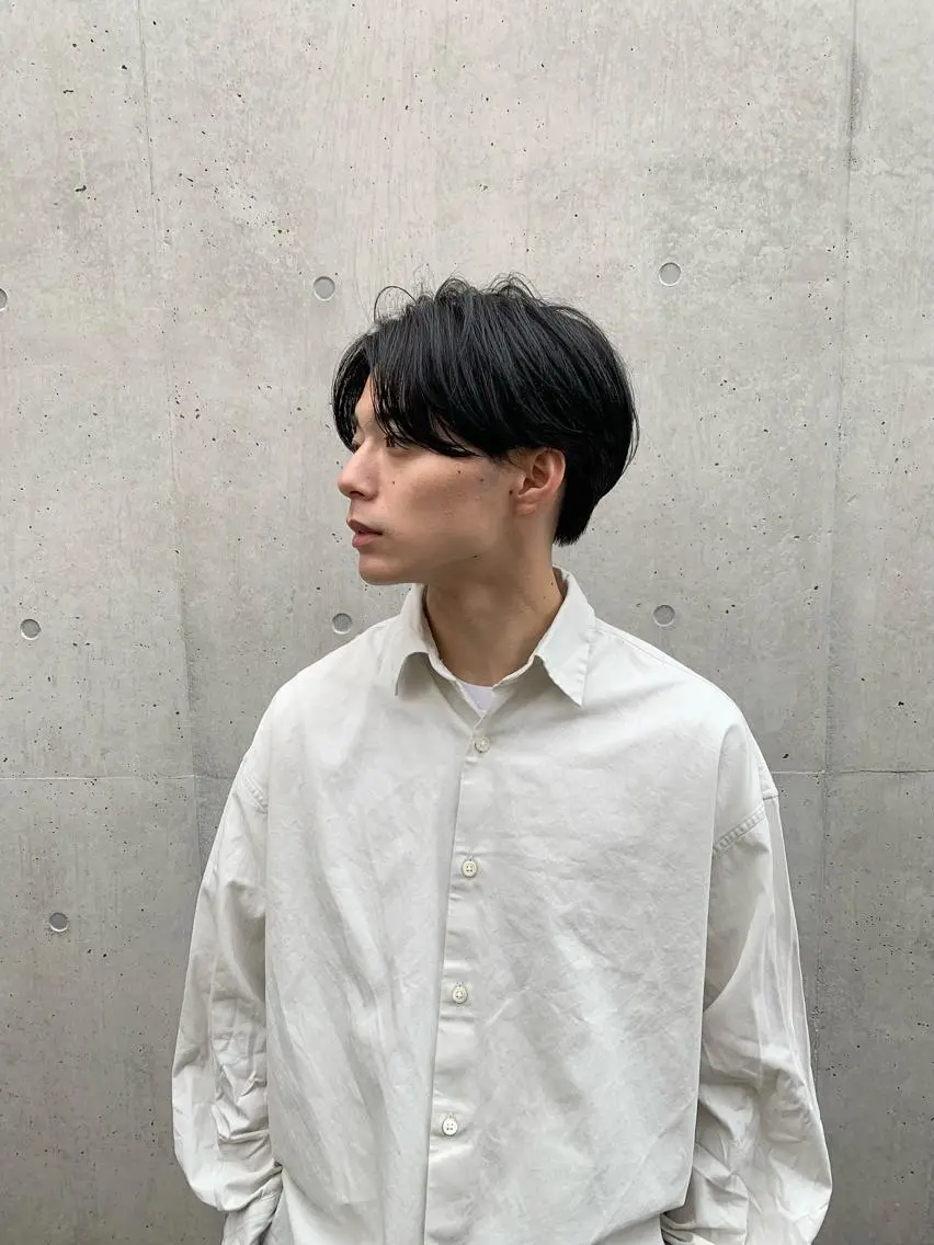 ショート メンズ センターパート チバ タクミのヘアスタイル