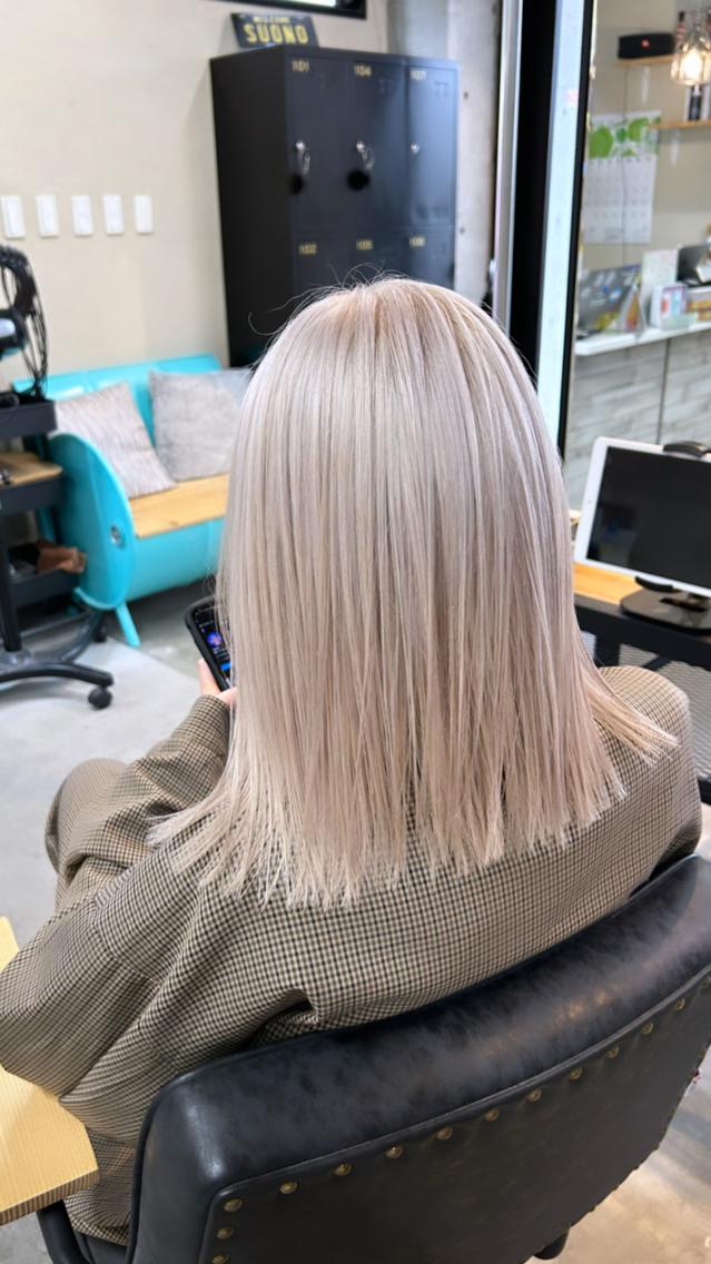 カラー デザインカラー／ 梶本 乃梨叶のヘアスタイル