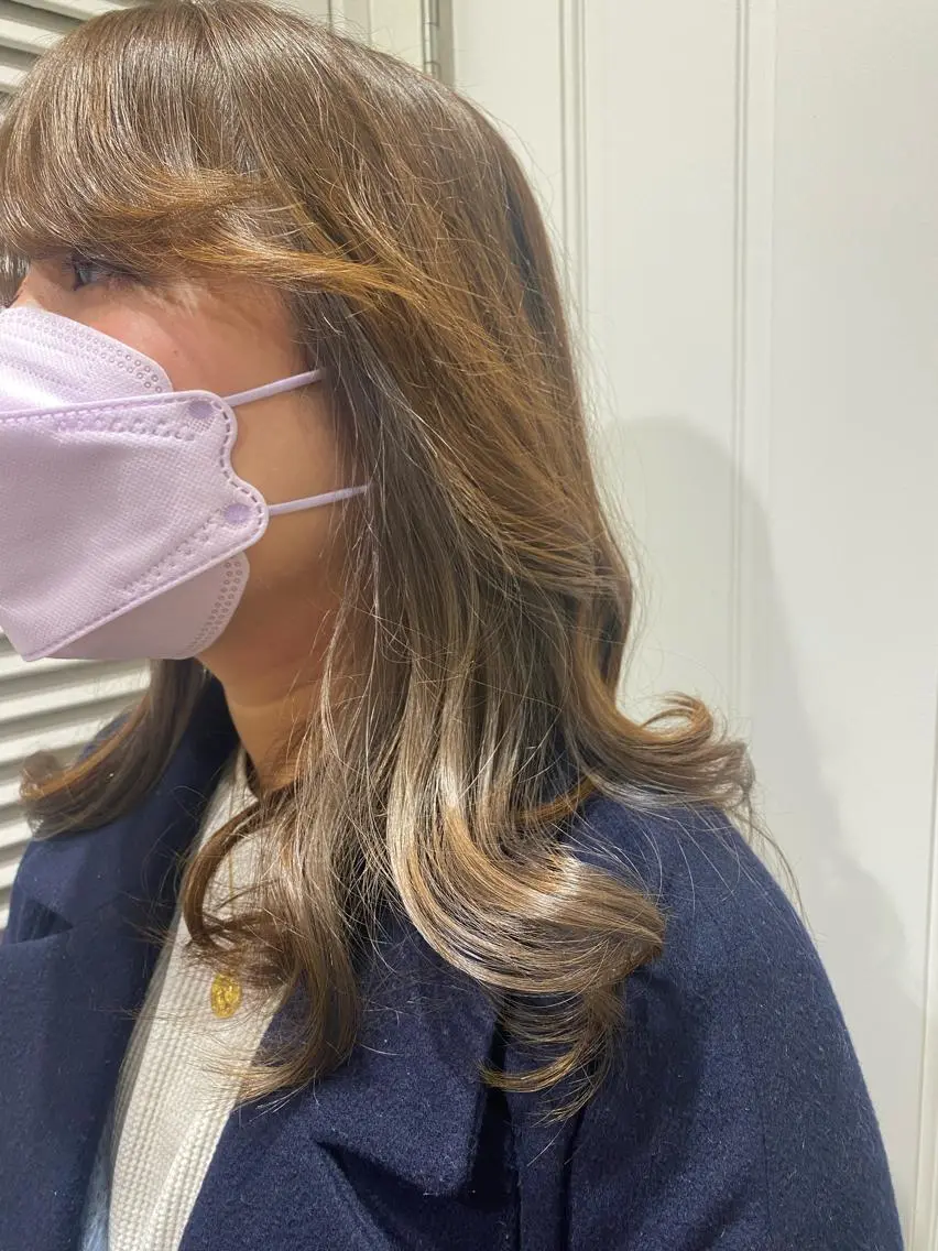 セミロング カラー ヘアカラー kawabe maikoのヘアスタイル