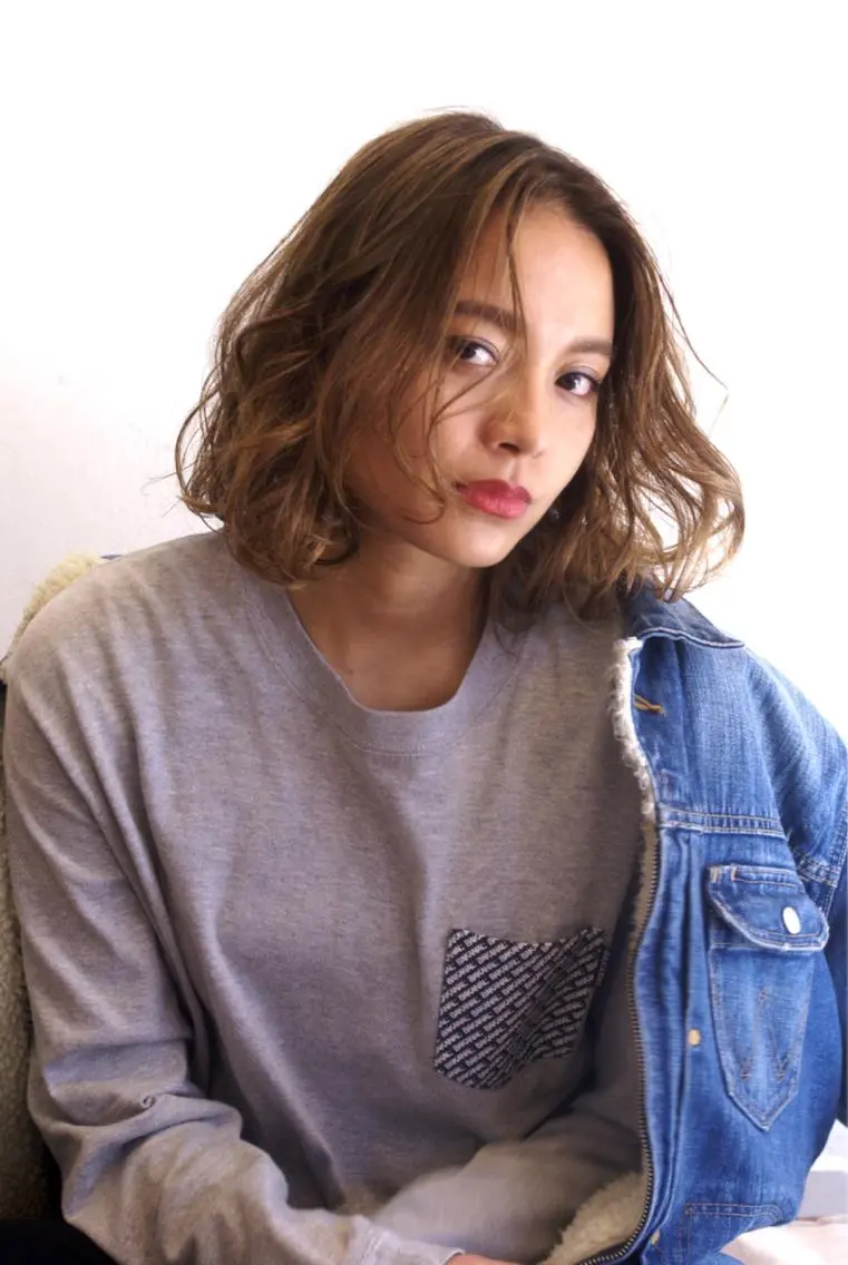 ショート カラー ベージュカラー イルミナカラー みうら ミウラのヘアスタイル