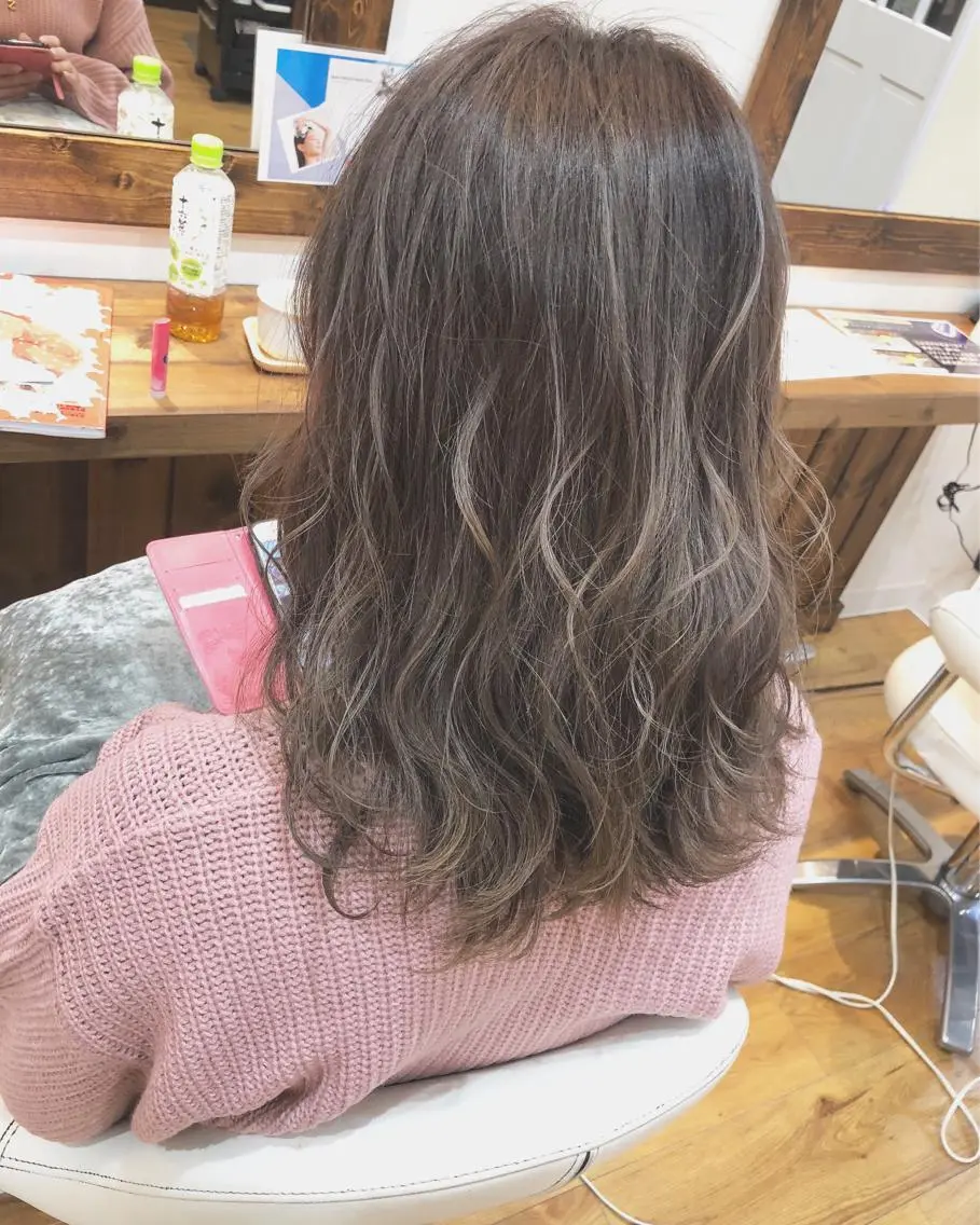 ミディアム カラー 横浜ブリーチムラ直し ハイトーン/ブリーチのヘアスタイル