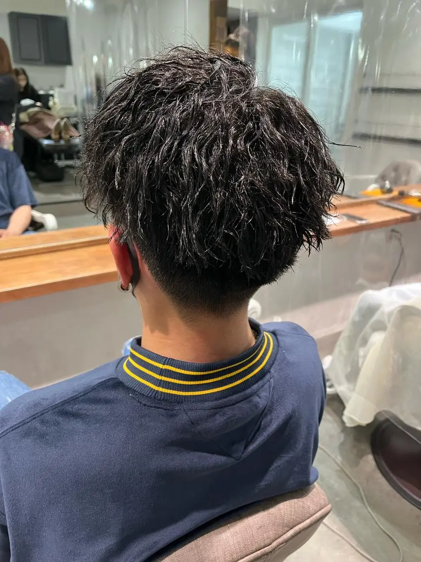 ショート パーマ メンズ アイブロウ メンズパーマ メンズツイストパーマ ツイストパーマ 京都駅メンズカット/ パーマ/Keigoのヘアスタイル
