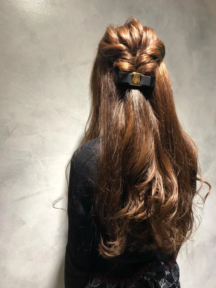 ロング ヘアアレンジ shinka omotesandoのヘアスタイル