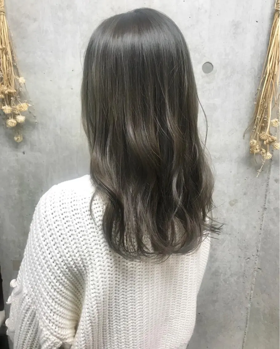 セミロング カラー ヘアアレンジ ベージュカラー Satsuki ✂︎♡のヘアスタイル