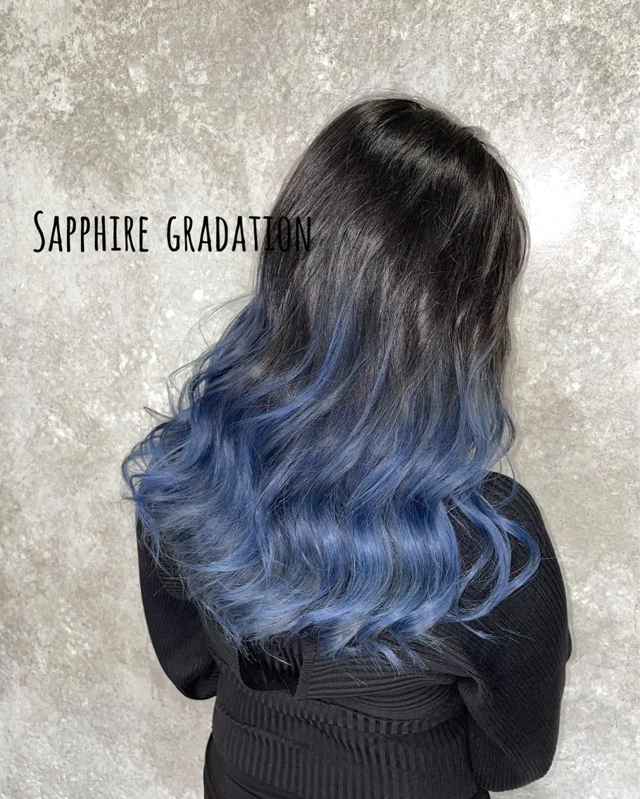 ミディアム カラー ブルーカラー デザインカラー グラデーションカラー インナーカラー ヘアカラー トリートメント にしき さんのヘアスタイル