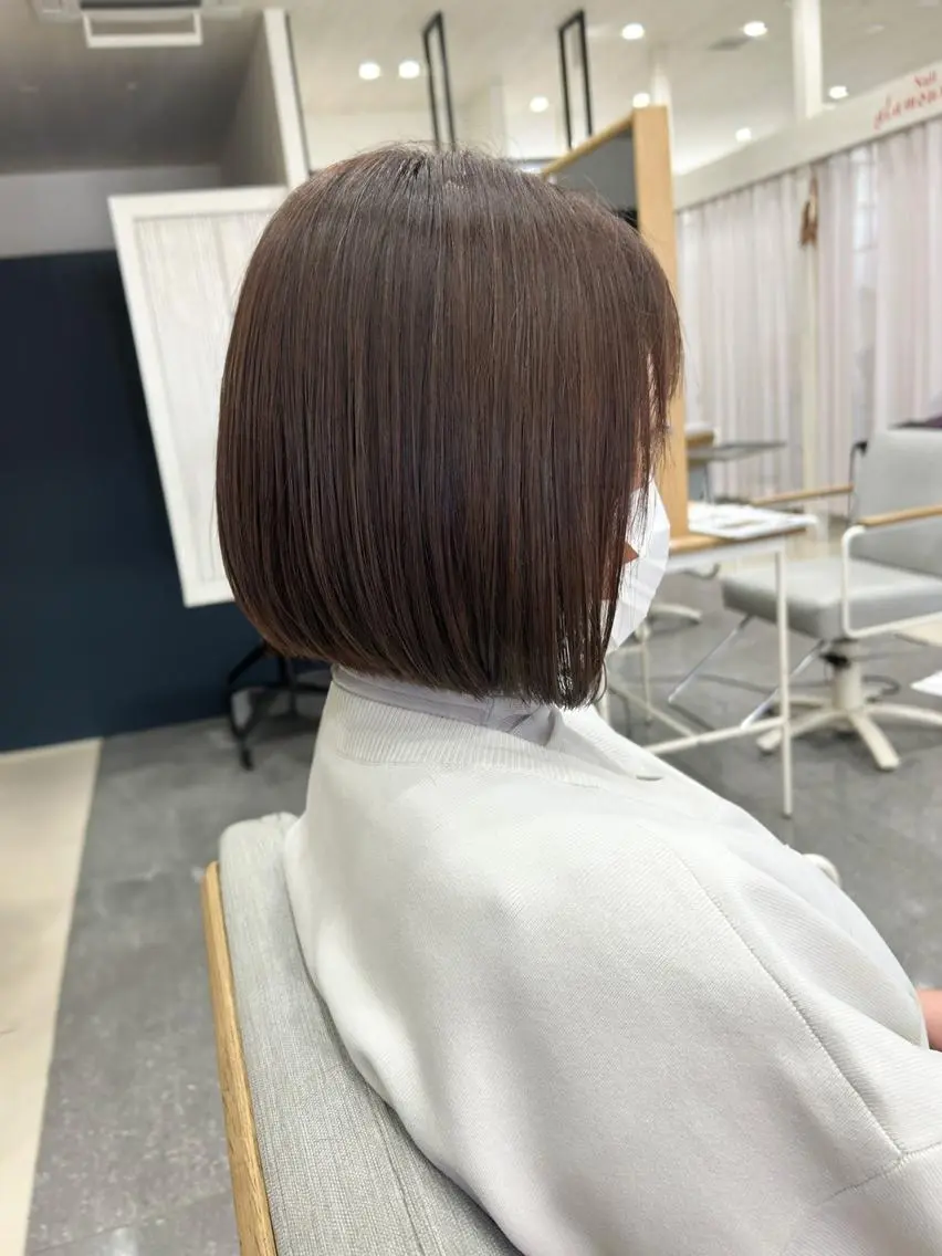 ショート 前下がりボブ ボブ 高橋遼太✂️カット/ 縮毛矯正/髪質改善のヘアスタイル
