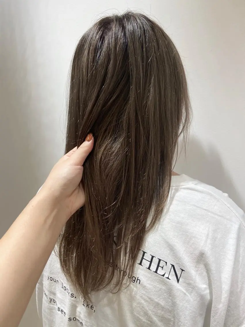 セミロング カラー ヘアカラー 🐺ウルフ/レイヤー 似合わせ‎🤍沙羅のヘアスタイル