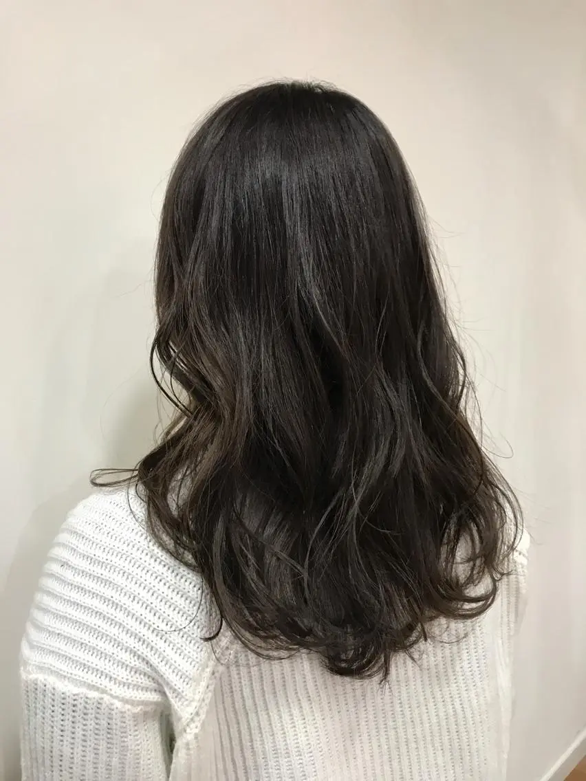 カラー いけだ ひかり ハイライトくびれヘアのヘアスタイル