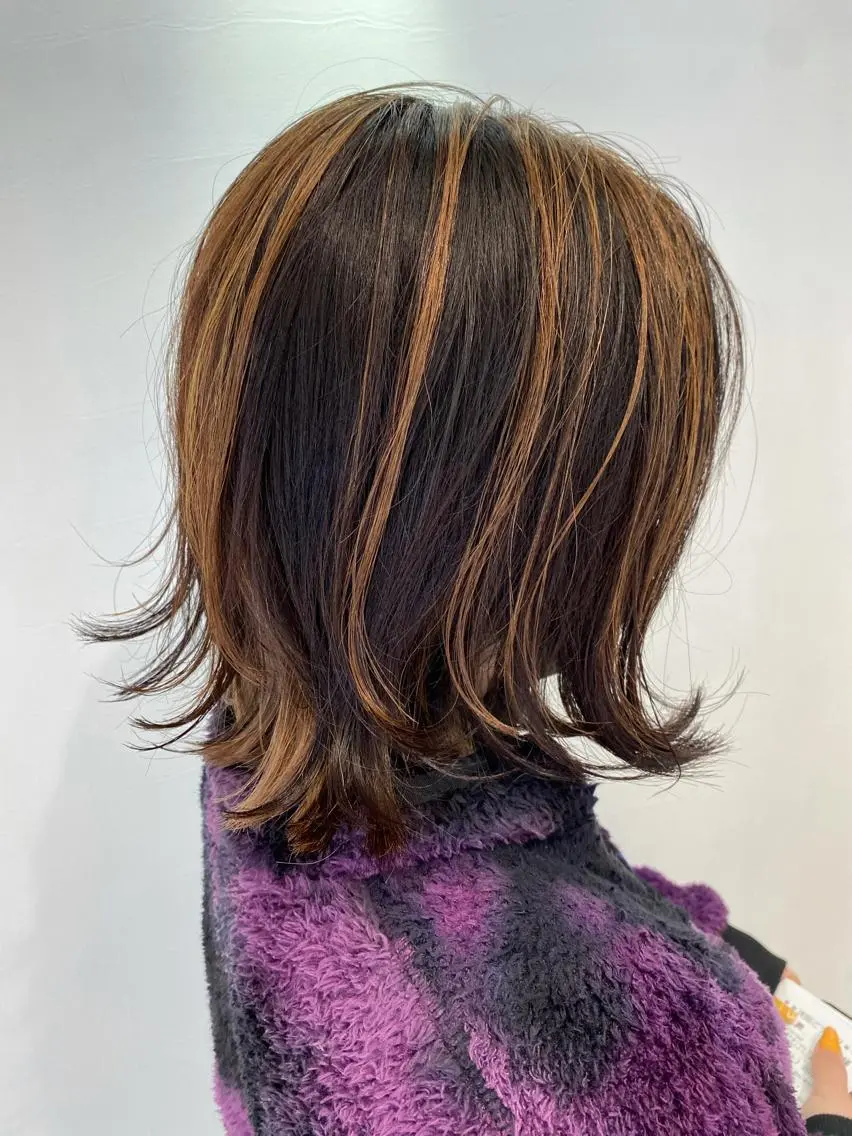 セミロング ブリーチしてても 綺麗にかかる縮毛矯正のヘアスタイル