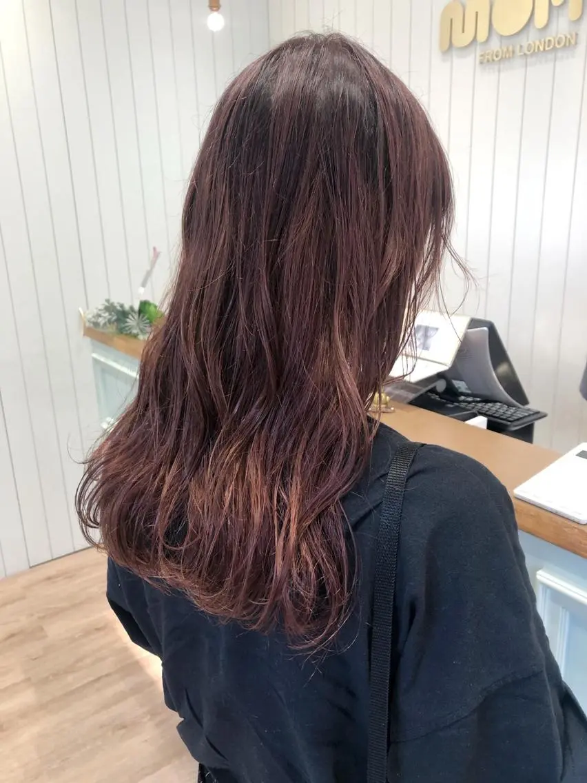 セミロング カラー ケアブリーチ 坪井佑樹のヘアスタイル