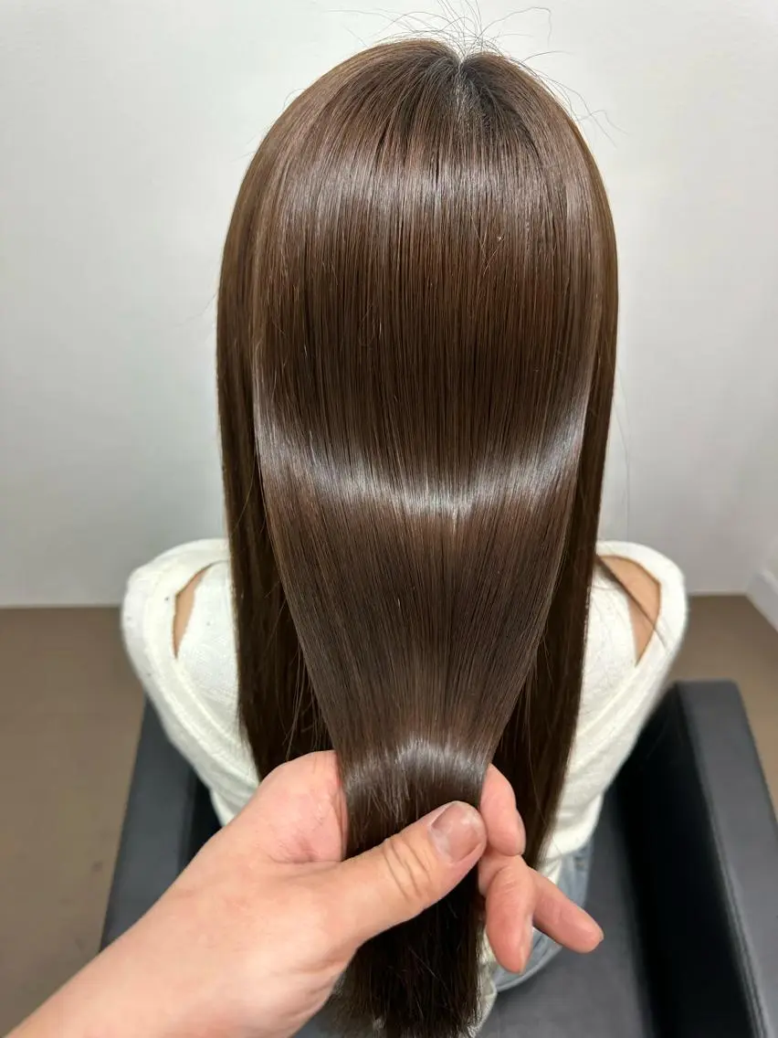 ロング カラー アイブロウ ブリーチ ケアブリーチ ダブルカラー イヤリングカラー ハイライトカラー 神戸ボブ✂️ ioe三宮/田 伸佳のヘアスタイル