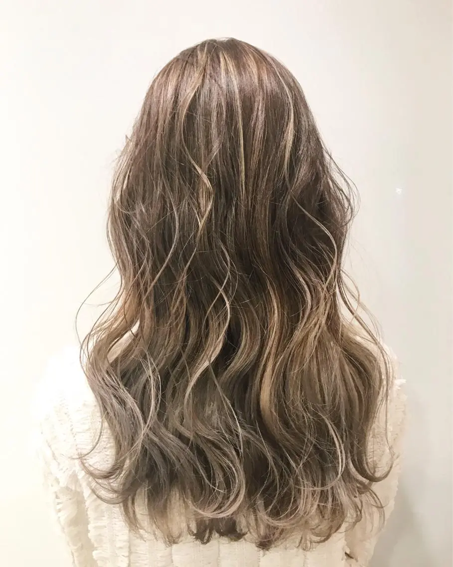 ロング カラー ヘアアレンジ ベージュカラー ブロンド グラデーションカラー ハイライトカラー ハイライト 縮毛矯正 髪質改善寺坂雄飛💐のヘアスタイル