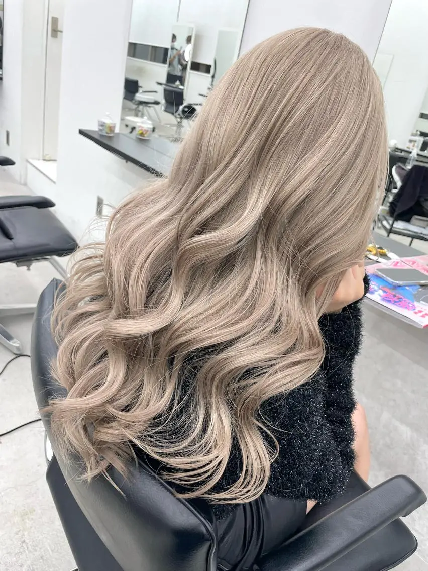ロング ロング 佐藤 まいらのヘアスタイル