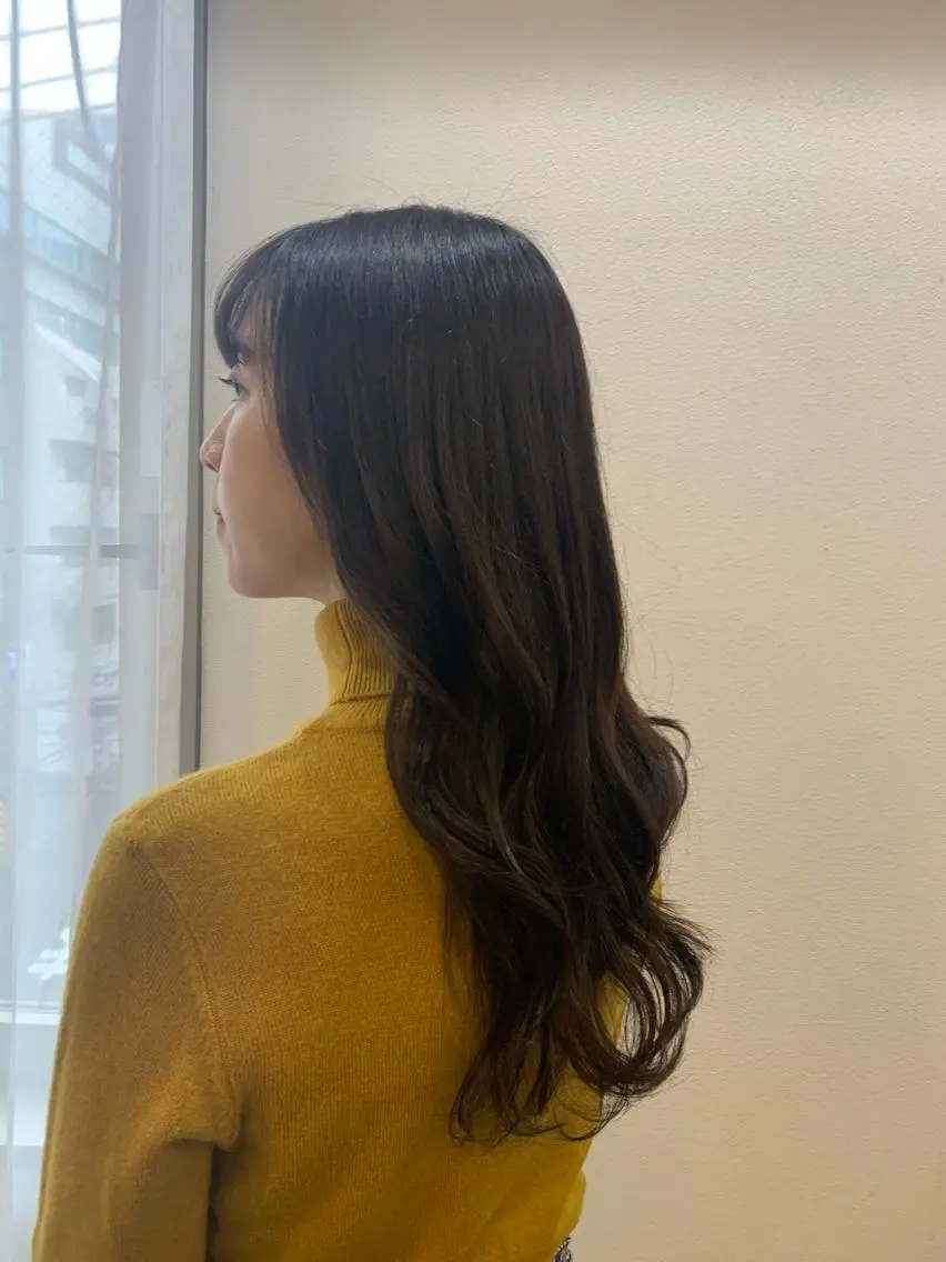 ロング カラー ブラウンカラー ココアブラウン ヨシンモリ 韓国🇰🇷髪質改善 Chisaki치사키のヘアスタイル