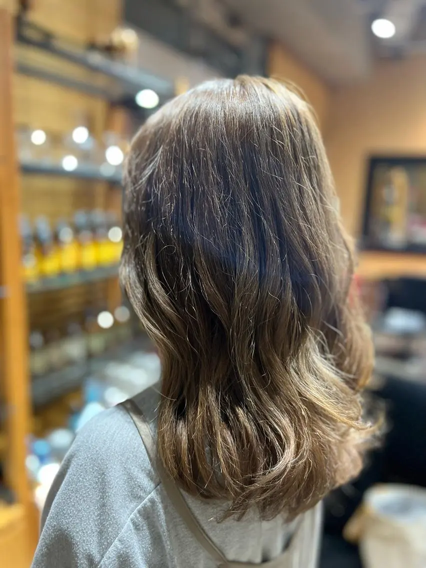 セミロング カラー ヘアアレンジ ベージュカラー 渡部 彩花のヘアスタイル
