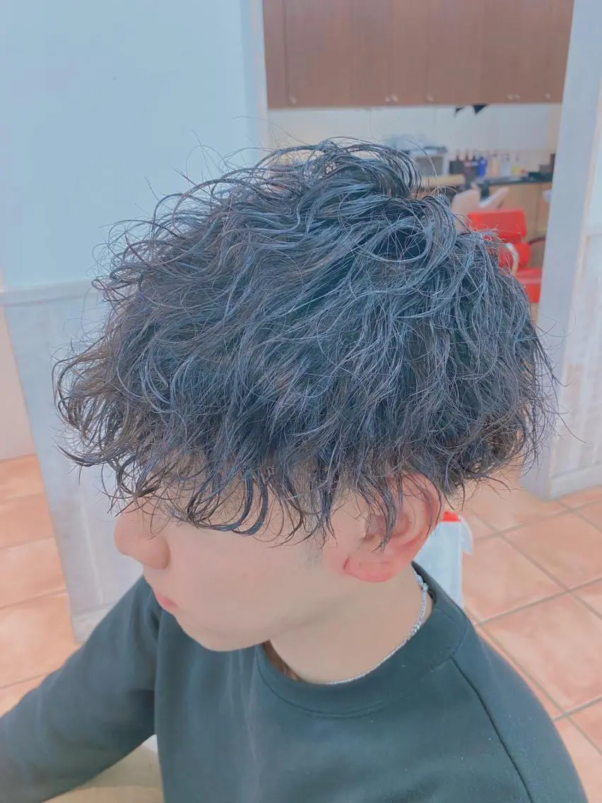 ショート カット パーマ カラー特化 横川　翔希のヘアスタイル