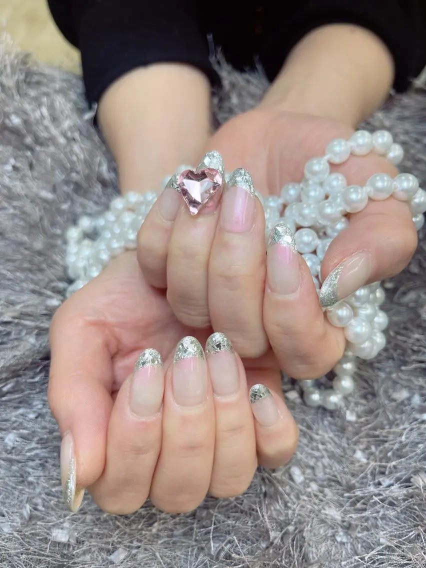 ネイル フレンチネイル ガラスフレンチ La Merのネイルデザイン