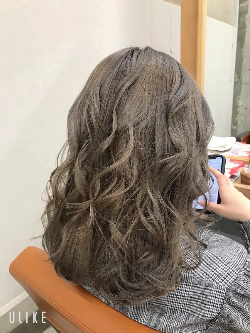 ミディアム 豊中駅3分eha レッスンモデルのヘアスタイル