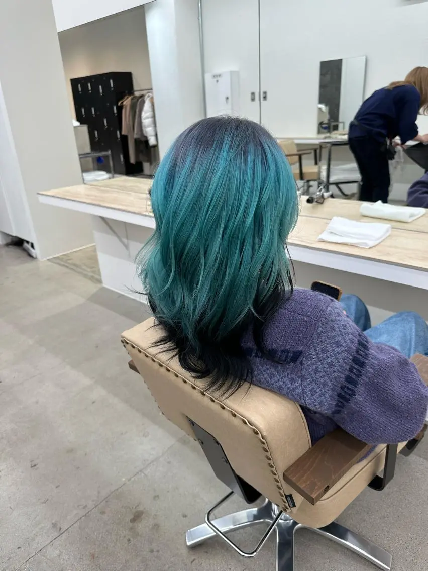 ミディアム カラー 🌈ディレクター🌈 徳松優希のヘアスタイル