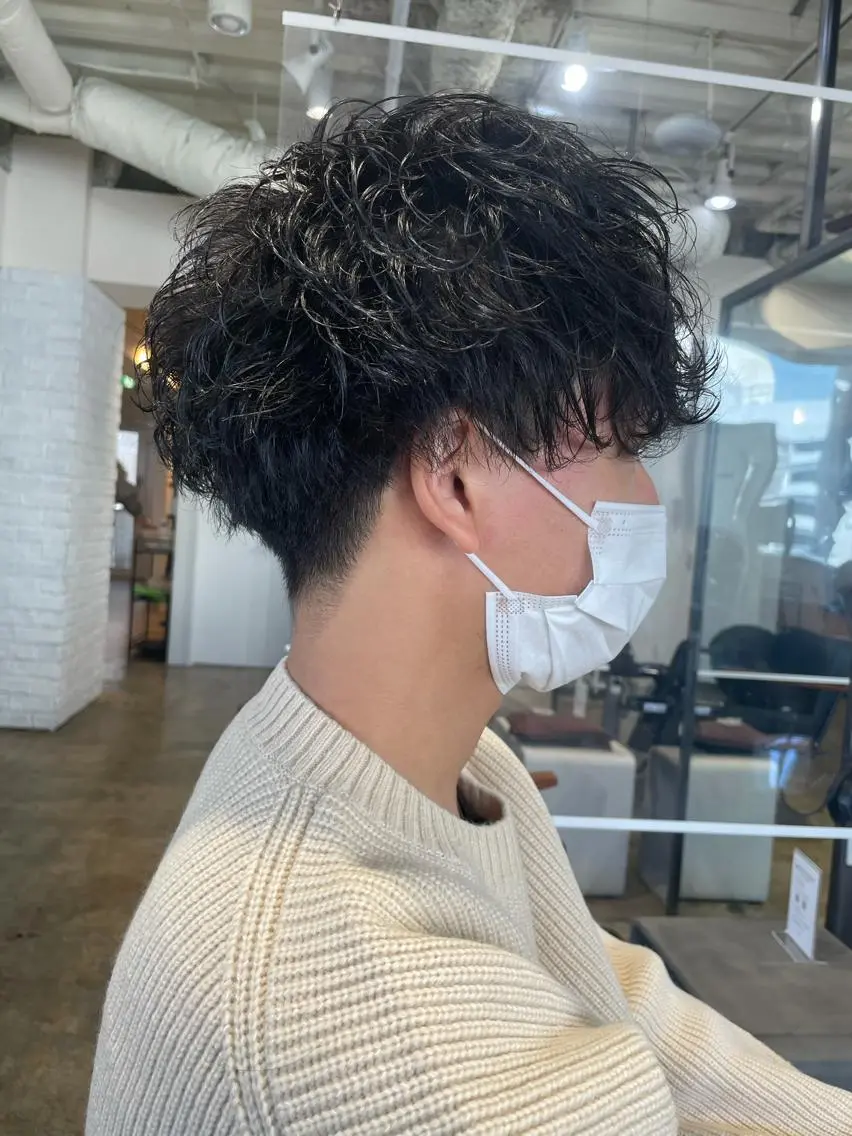 ミディアム カット パーマ 💫カットはなんでも 得意です✂️のヘアスタイル