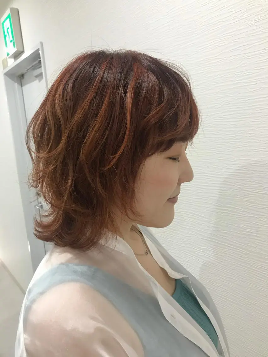 ミディアム カラー レイヤーカット ウルフカット カット ヘアカラー トリートメント 藤野 美咲のヘアスタイル
