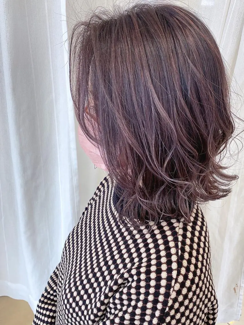 ミディアム カラー ヘアアレンジ グレージュ ラベンダーカラー ラベンダーグレージュ ラベンダーグレー シールエクステ専門店 Spira藤崎宮のヘアスタイル